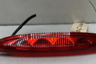 Feu arriere stop central PEUGEOT 208 1 Photo n°1