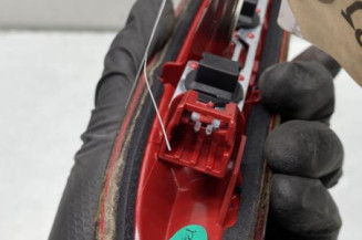 Feu arriere stop central PEUGEOT 208 1