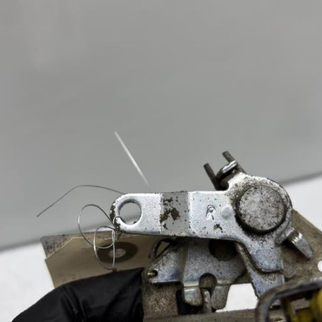 Serrure de porte de coffre droite IVECO DAILY 3