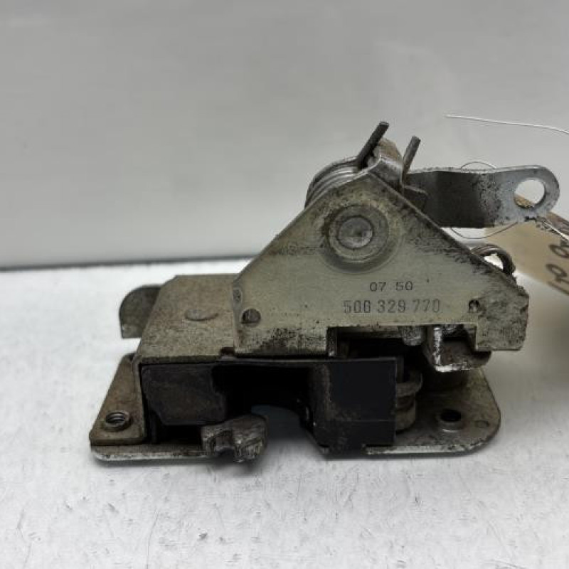 Serrure de porte de coffre droite IVECO DAILY 3 Photo n°3