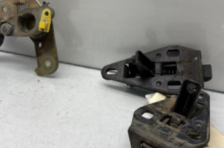 Serrure de porte de coffre gauche RENAULT EXPRESS