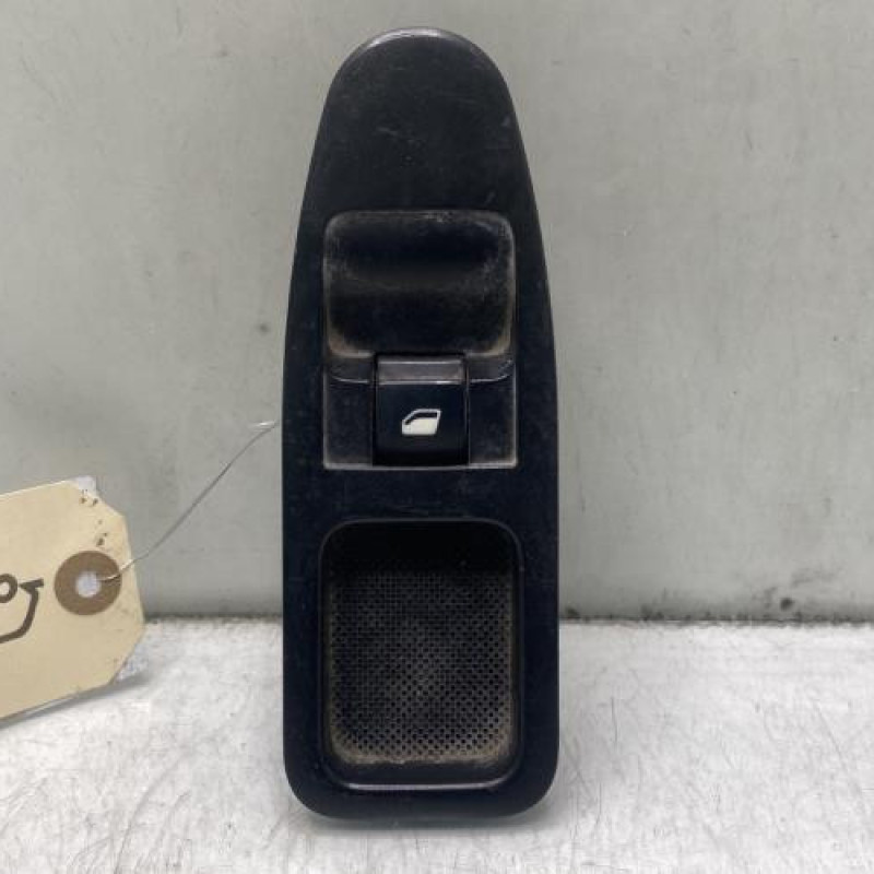 Interrupteur de leve vitre avant droit CITROEN JUMPY 2 Photo n°1