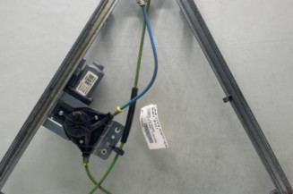 Leve vitre electrique avant droit CITROEN JUMPY 2 Photo n°1
