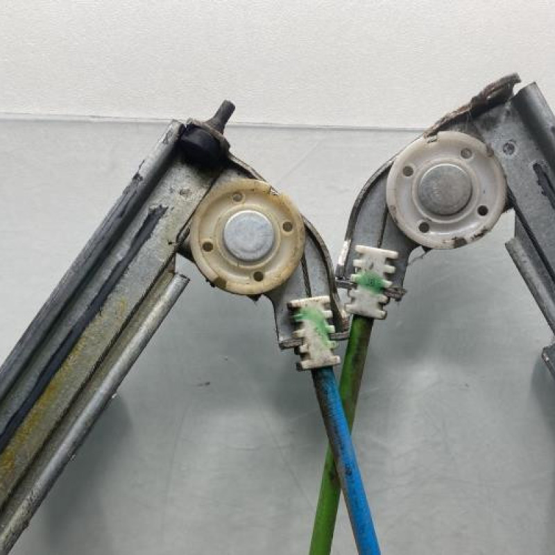 Leve vitre electrique avant droit CITROEN JUMPY 2 Photo n°4