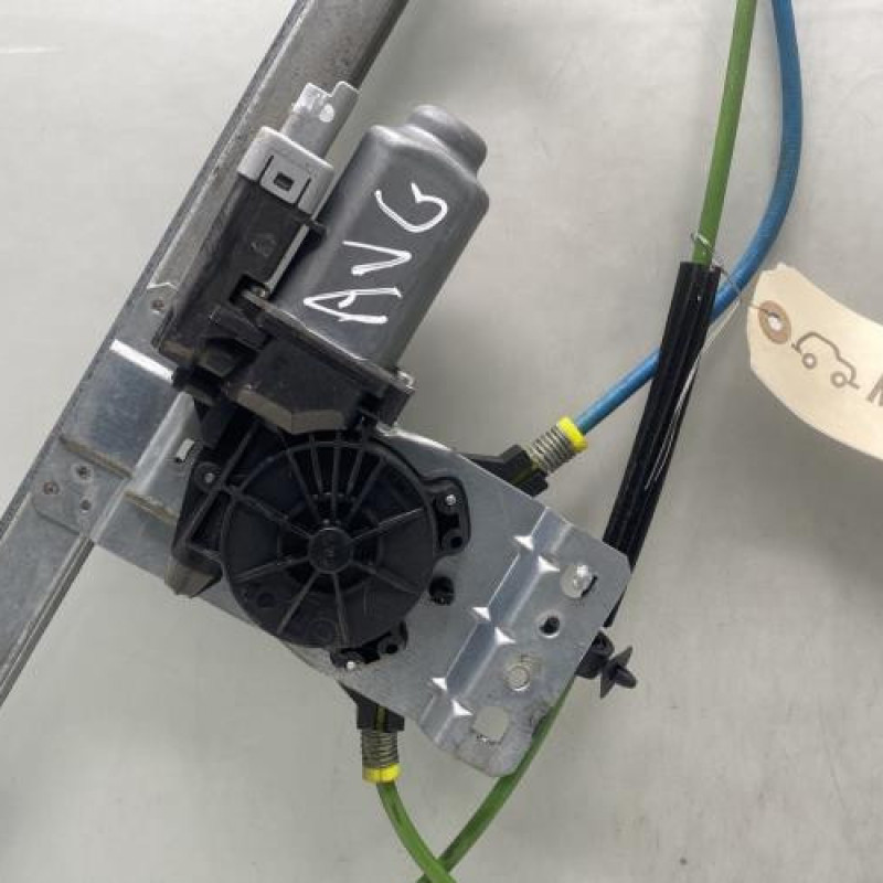 Leve vitre electrique avant gauche CITROEN JUMPY 2 Photo n°4