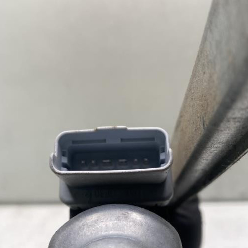 Leve vitre electrique avant gauche CITROEN JUMPY 2 Photo n°10