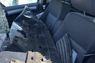 Feu arriere stop central OPEL ZAFIRA B