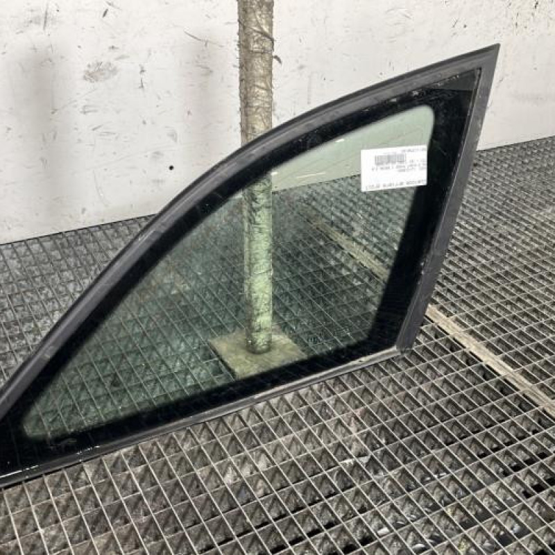 Custode arriere droit AUDI A4 3 Photo n°2