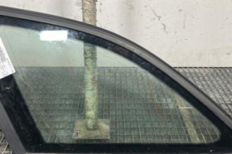 Custode arriere gauche AUDI A4 3 Photo n°1