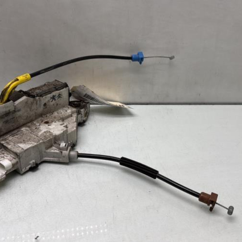 Serrure de porte de coffre droite PEUGEOT EXPERT 2 Photo n°4