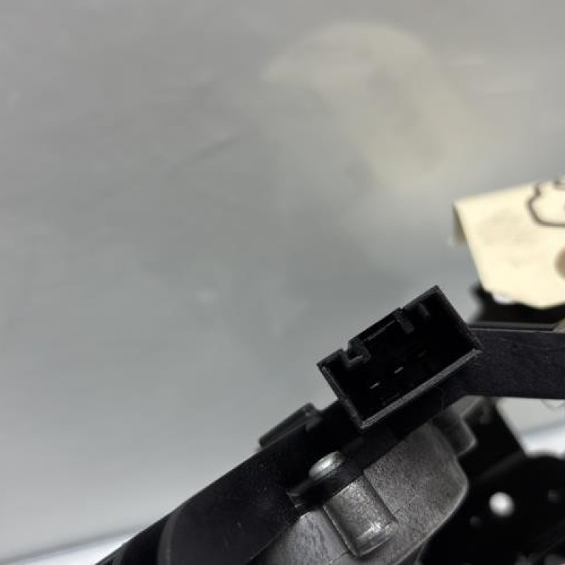 Moteur essuie glace arriere BMW SERIE 3 E91 Photo n°4