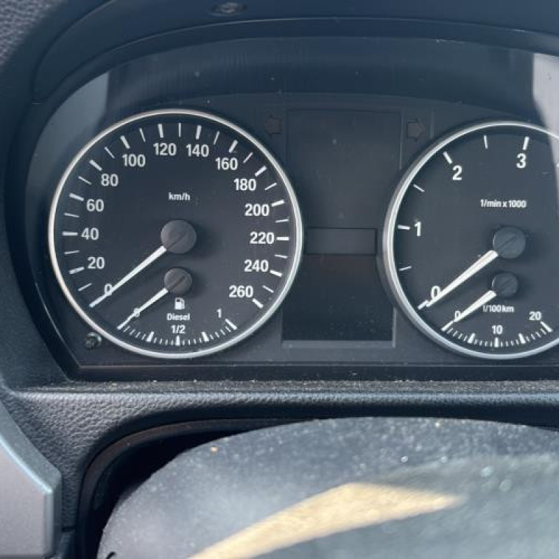 Moteur essuie glace arriere BMW SERIE 3 E91 Photo n°20