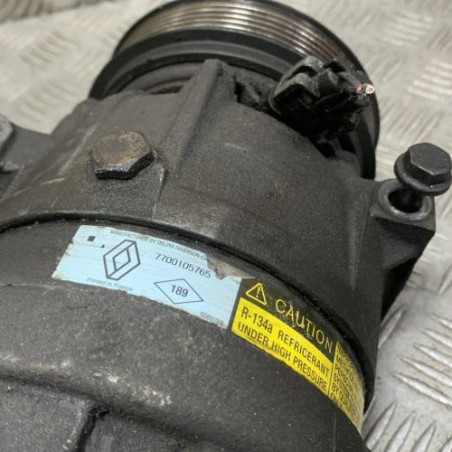 Compresseur clim RENAULT TRAFIC 2 Photo n°1