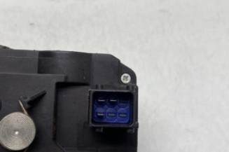 Serrure de porte de coffre gauche RENAULT TRAFIC 2