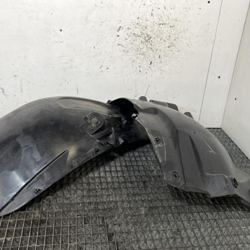 Pare boue avant gauche DACIA SANDERO 3 STEPWAY Photo n°2