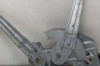 Leve vitre electrique avant droit RENAULT SAFRANE Photo n°1