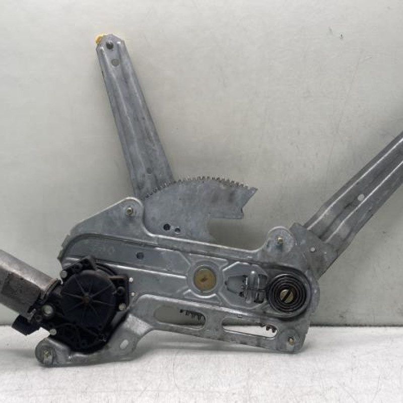 Leve vitre electrique avant droit RENAULT SAFRANE Photo n°5