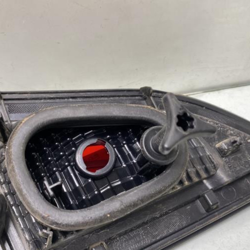 Feu arriere secondaire droit (feux) RENAULT SCENIC 3 Photo n°3