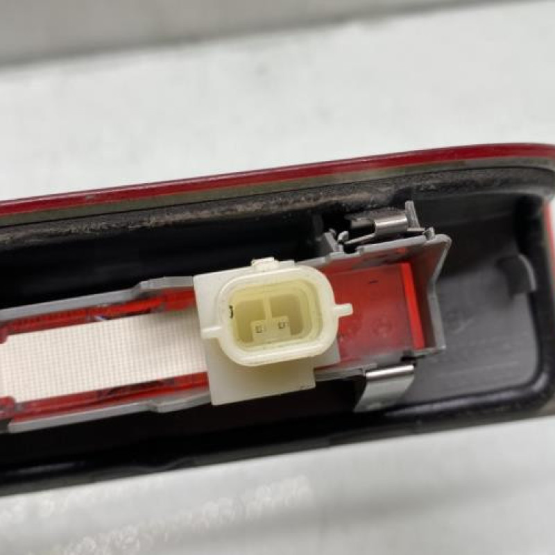 Feu arriere stop central RENAULT SCENIC 3 Photo n°3