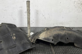 Pare boue avant gauche RENAULT SCENIC 3