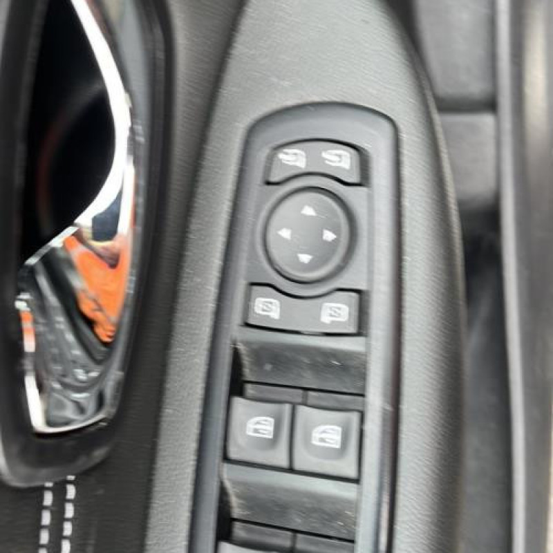 Pare boue avant gauche RENAULT SCENIC 3 Photo n°13