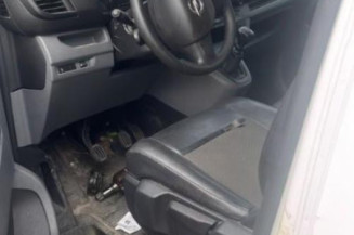 Serrure de porte de coffre gauche OPEL VIVARO 3