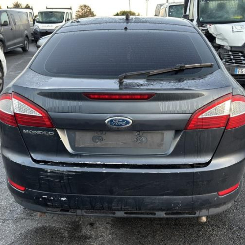 Feu arriere principal gauche (feux) FORD MONDEO 3 Photo n°9