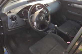 Moteur essuie glace avant SUZUKI SWIFT 3