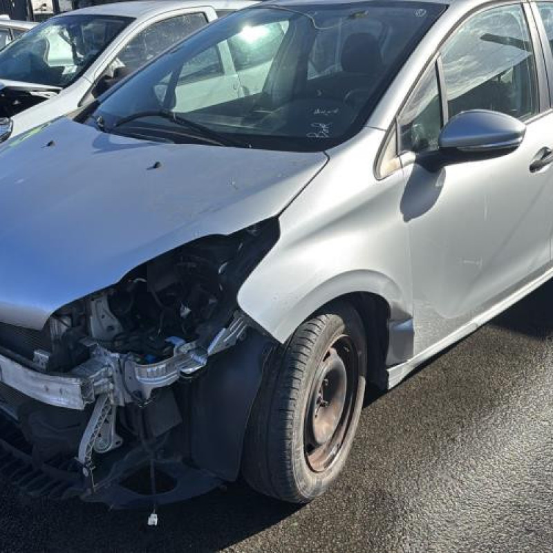 Feu arriere principal gauche (feux) PEUGEOT 208 1 Photo n°4