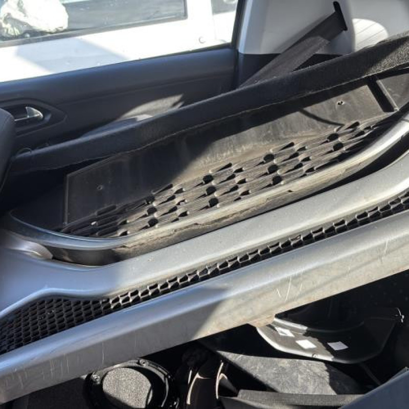 Retroviseur droit PEUGEOT 208 1 Photo n°20