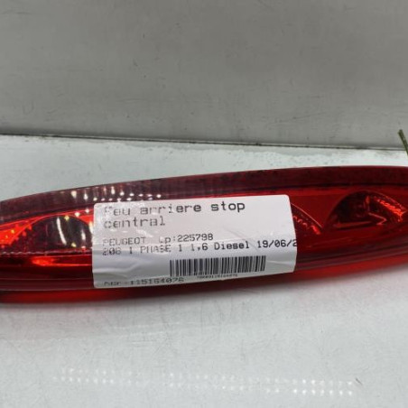 Feu arriere stop central PEUGEOT 208 1 Photo n°1