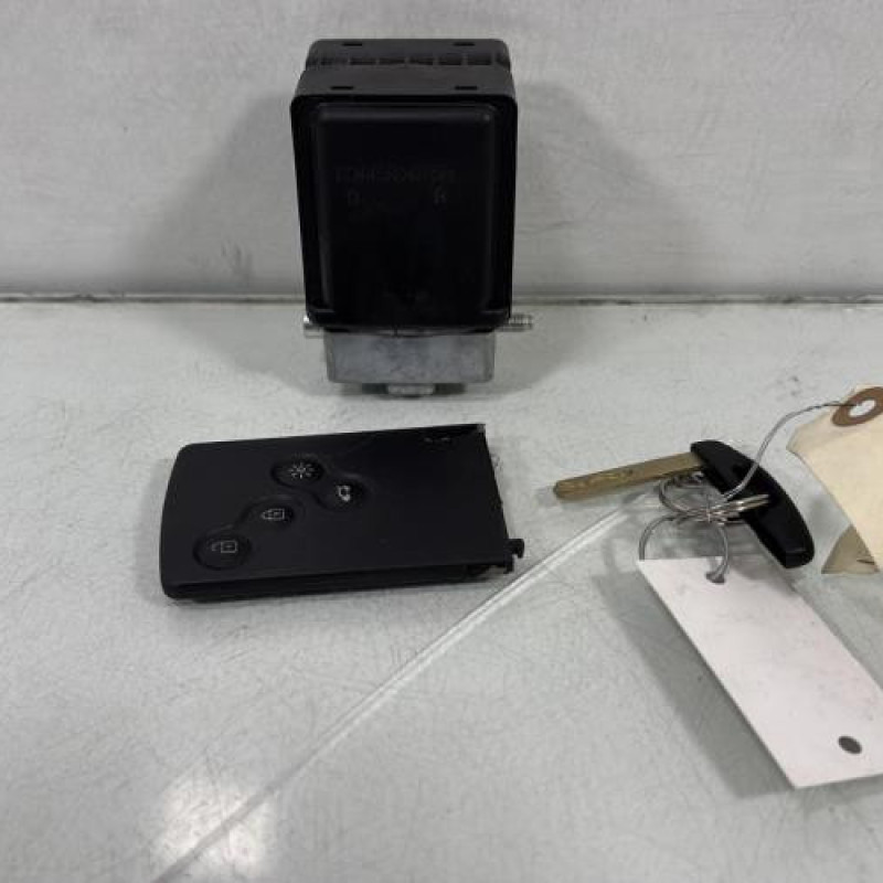 Neiman RENAULT CLIO 4 Photo n°1