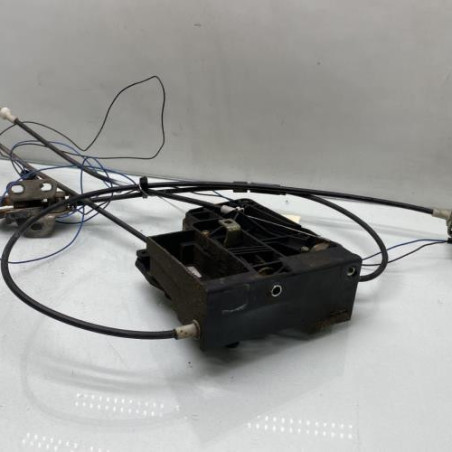 Serrure de porte de coffre droite MERCEDES VITO 639