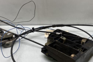 Serrure de porte de coffre droite MERCEDES VITO 639