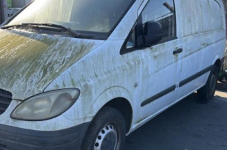 Serrure de porte de coffre droite MERCEDES VITO 639