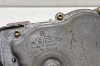 Moteur essuie glace arriere FORD FIESTA 4