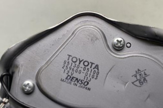 Moteur essuie glace arriere TOYOTA AVENSIS 2