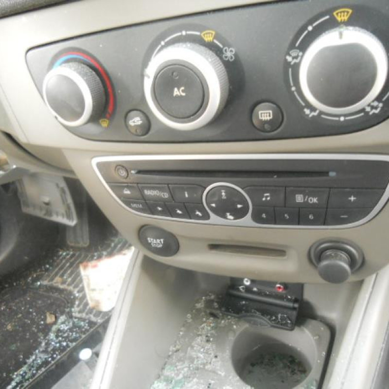 Etrier avant droit (freinage) RENAULT MEGANE 3 Photo n°7