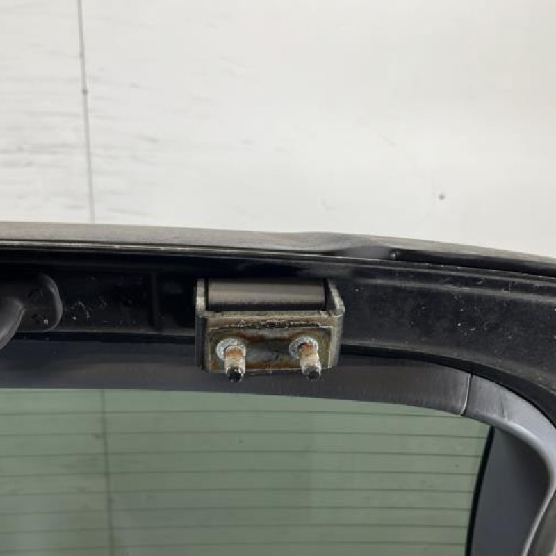 Malle/Hayon arriere HYUNDAI MATRIX Photo n°7