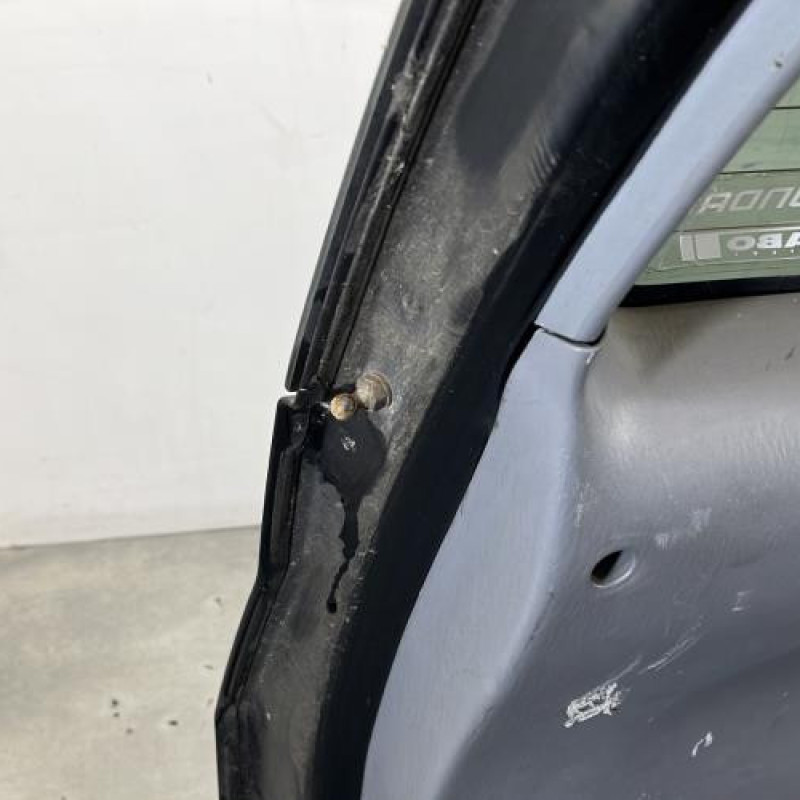 Malle/Hayon arriere HYUNDAI MATRIX Photo n°9