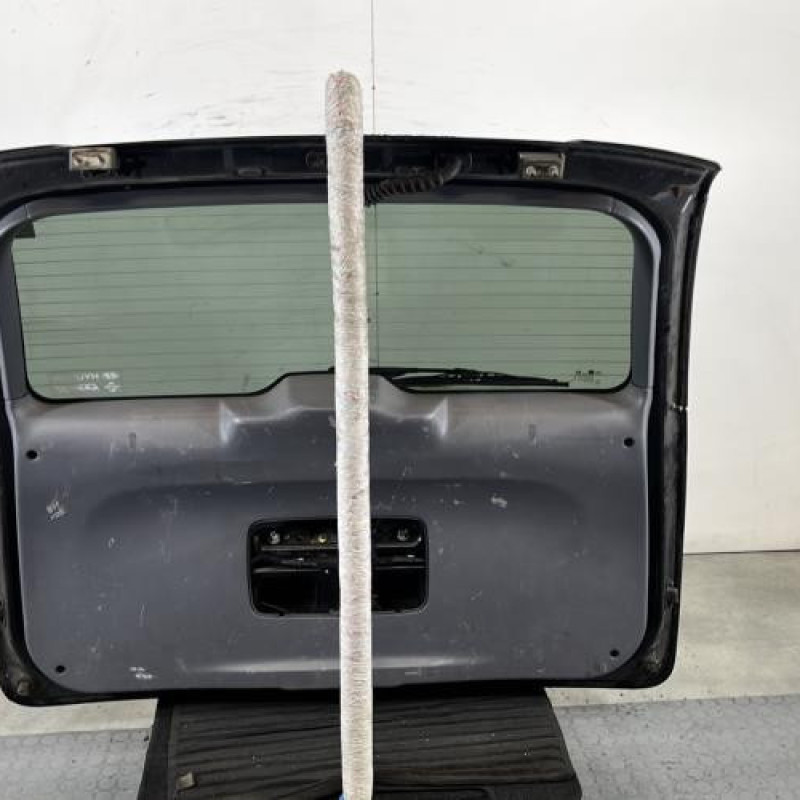 Malle/Hayon arriere HYUNDAI MATRIX Photo n°10