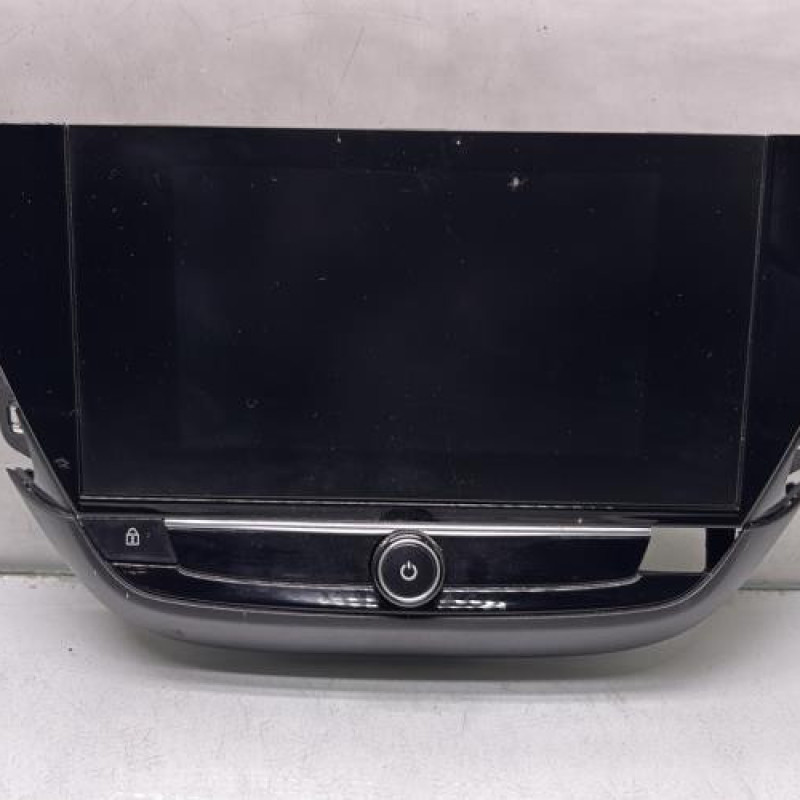 Ecran GPS OPEL CORSA F Photo n°1