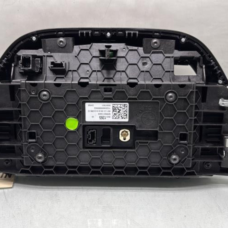 Ecran GPS OPEL CORSA F Photo n°2