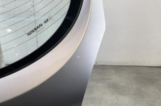 Malle/Hayon arriere NISSAN PRIMERA 4