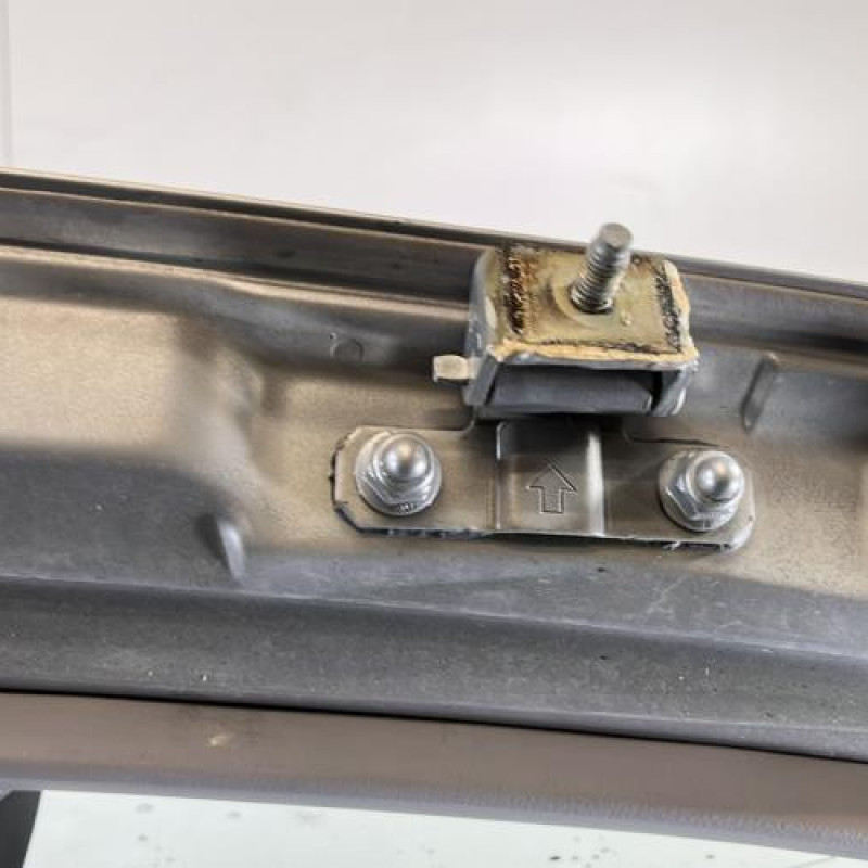 Malle/Hayon arriere NISSAN PRIMERA 4 Photo n°9