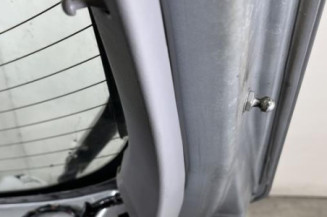 Malle/Hayon arriere NISSAN PRIMERA 4