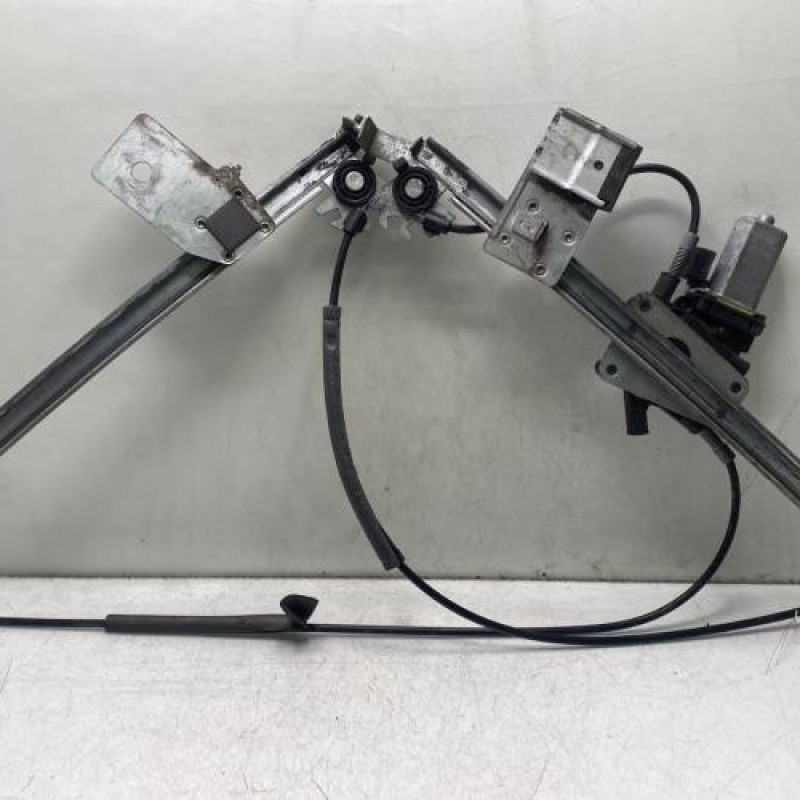 Leve vitre electrique avant gauche PEUGEOT 206 Photo n°3