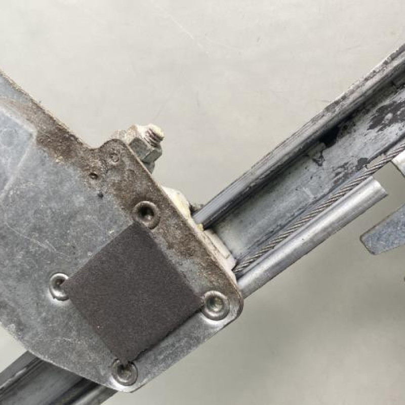 Leve vitre electrique avant gauche PEUGEOT 206 Photo n°7