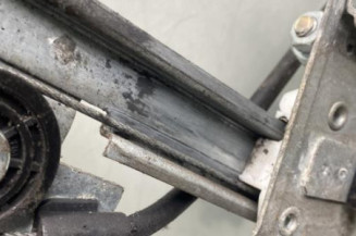 Leve vitre electrique avant gauche PEUGEOT 206