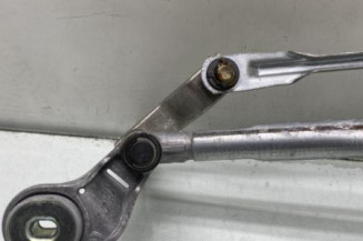 Moteur essuie glace avant RENAULT TWINGO 3